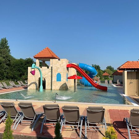 Tapioszecso Termal Hotel Vesta מראה חיצוני תמונה