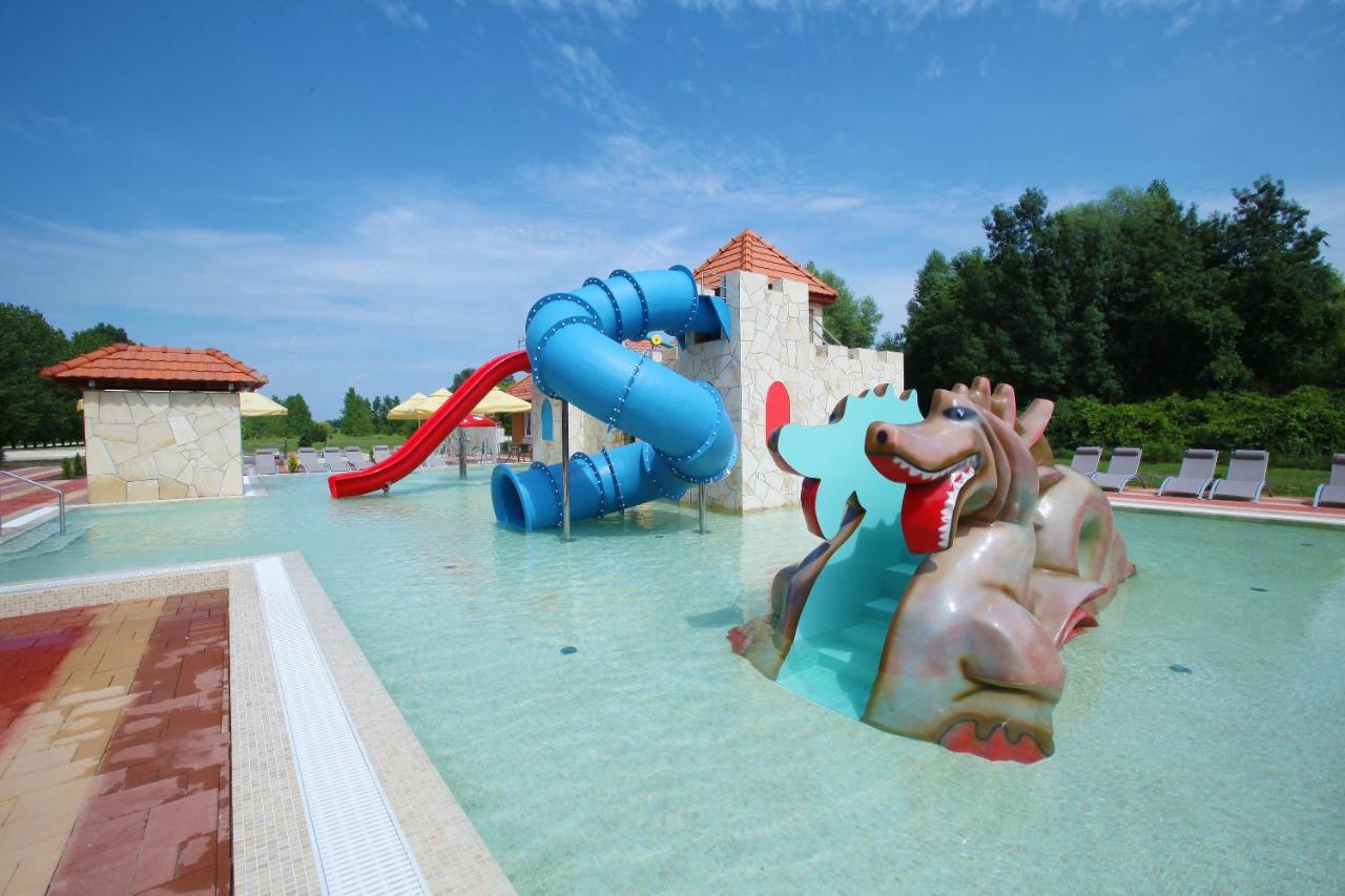 Tapioszecso Termal Hotel Vesta מראה חיצוני תמונה