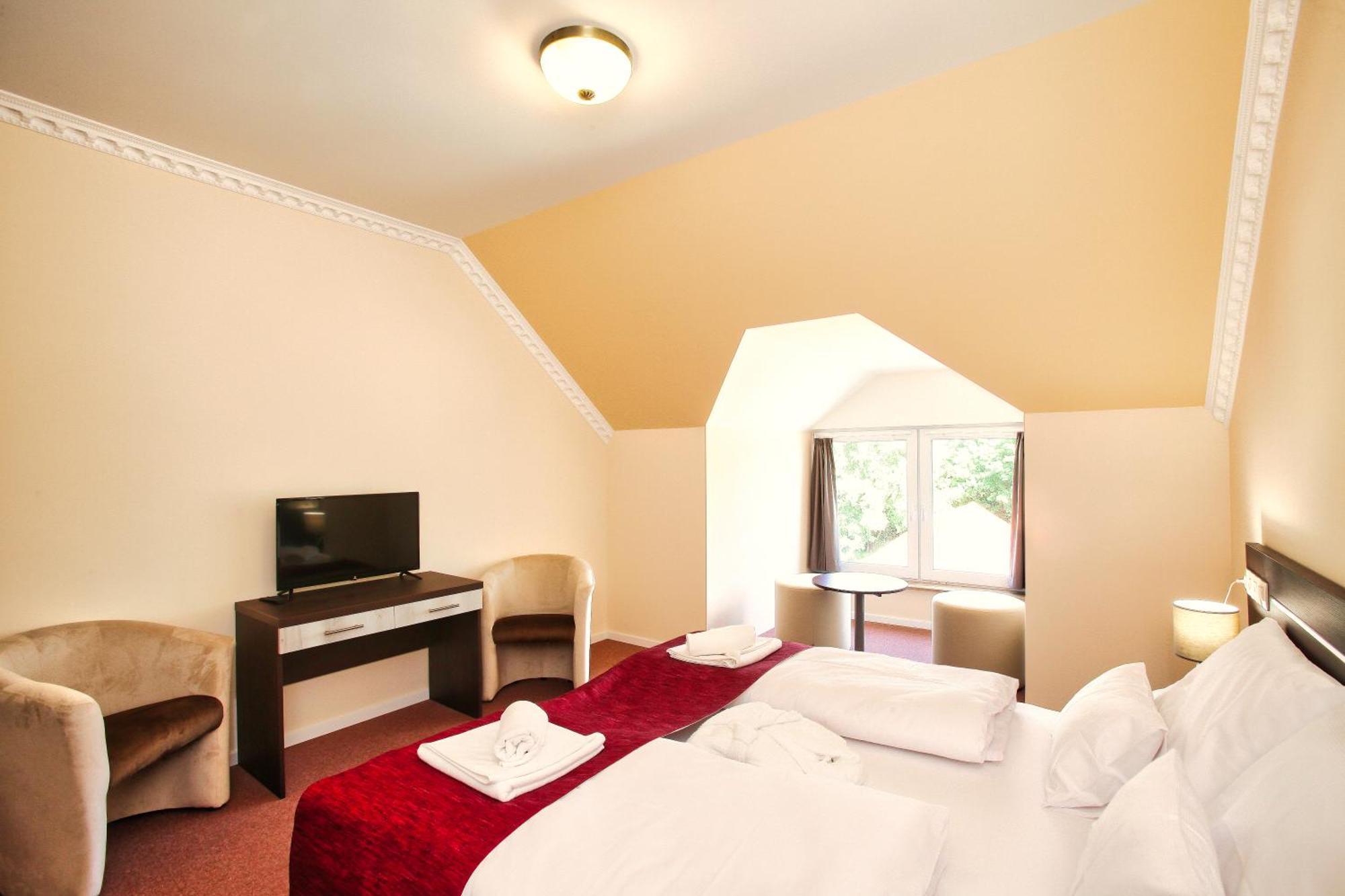 Tapioszecso Termal Hotel Vesta מראה חיצוני תמונה