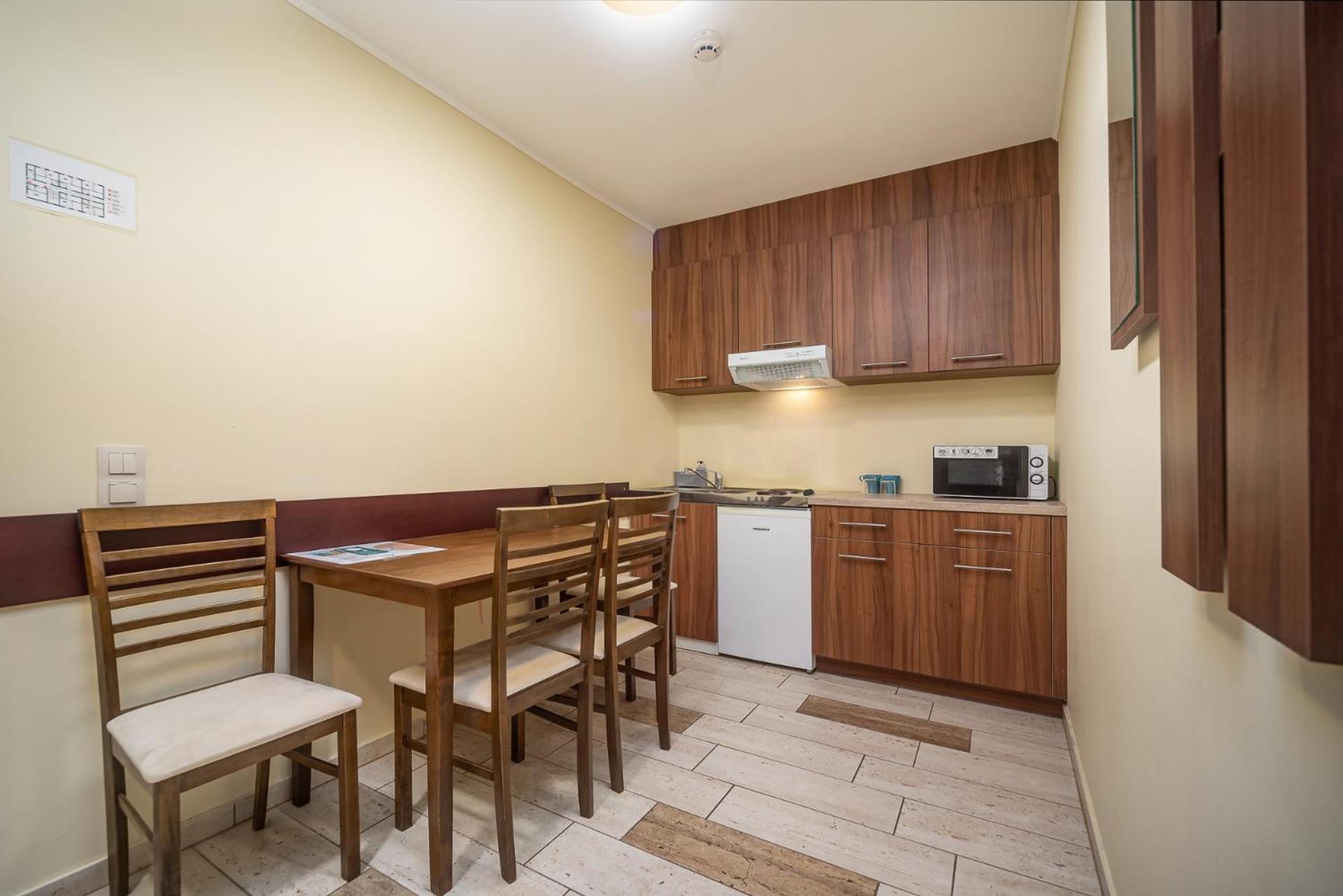Tapioszecso Termal Hotel Vesta מראה חיצוני תמונה