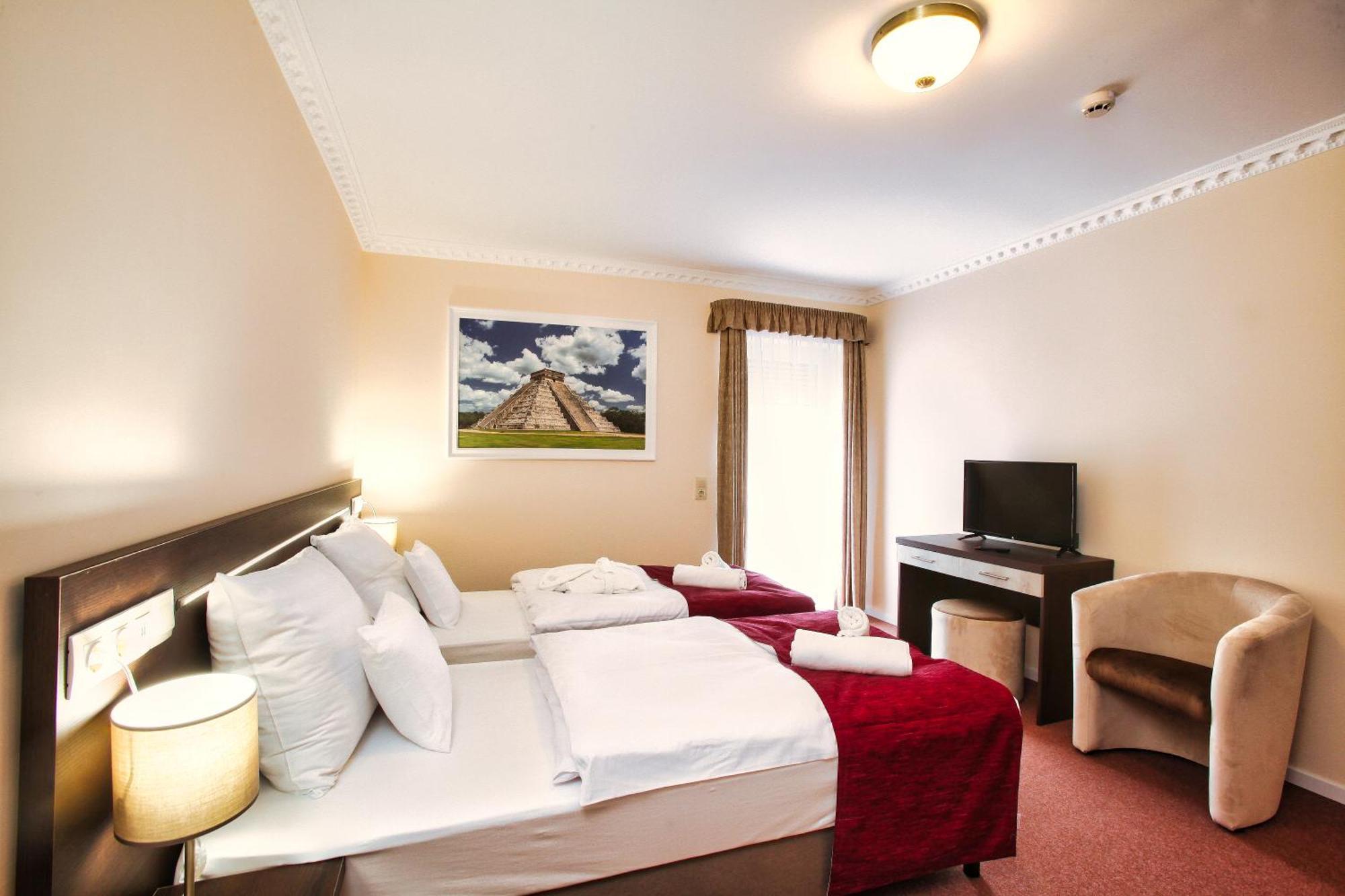 Tapioszecso Termal Hotel Vesta מראה חיצוני תמונה
