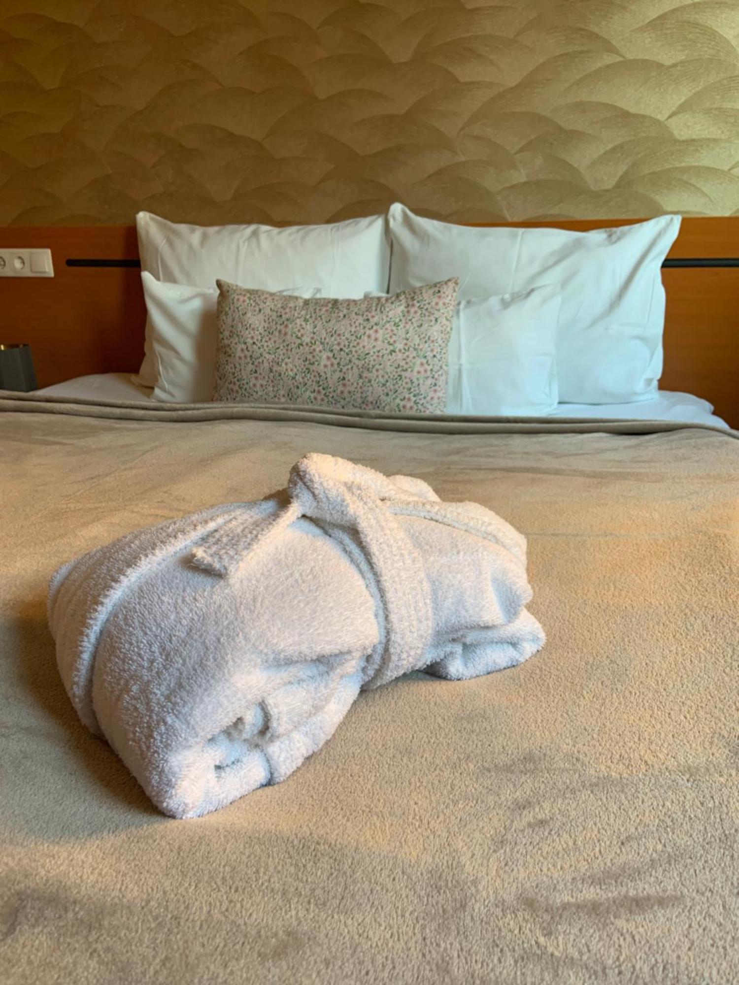 Tapioszecso Termal Hotel Vesta מראה חיצוני תמונה