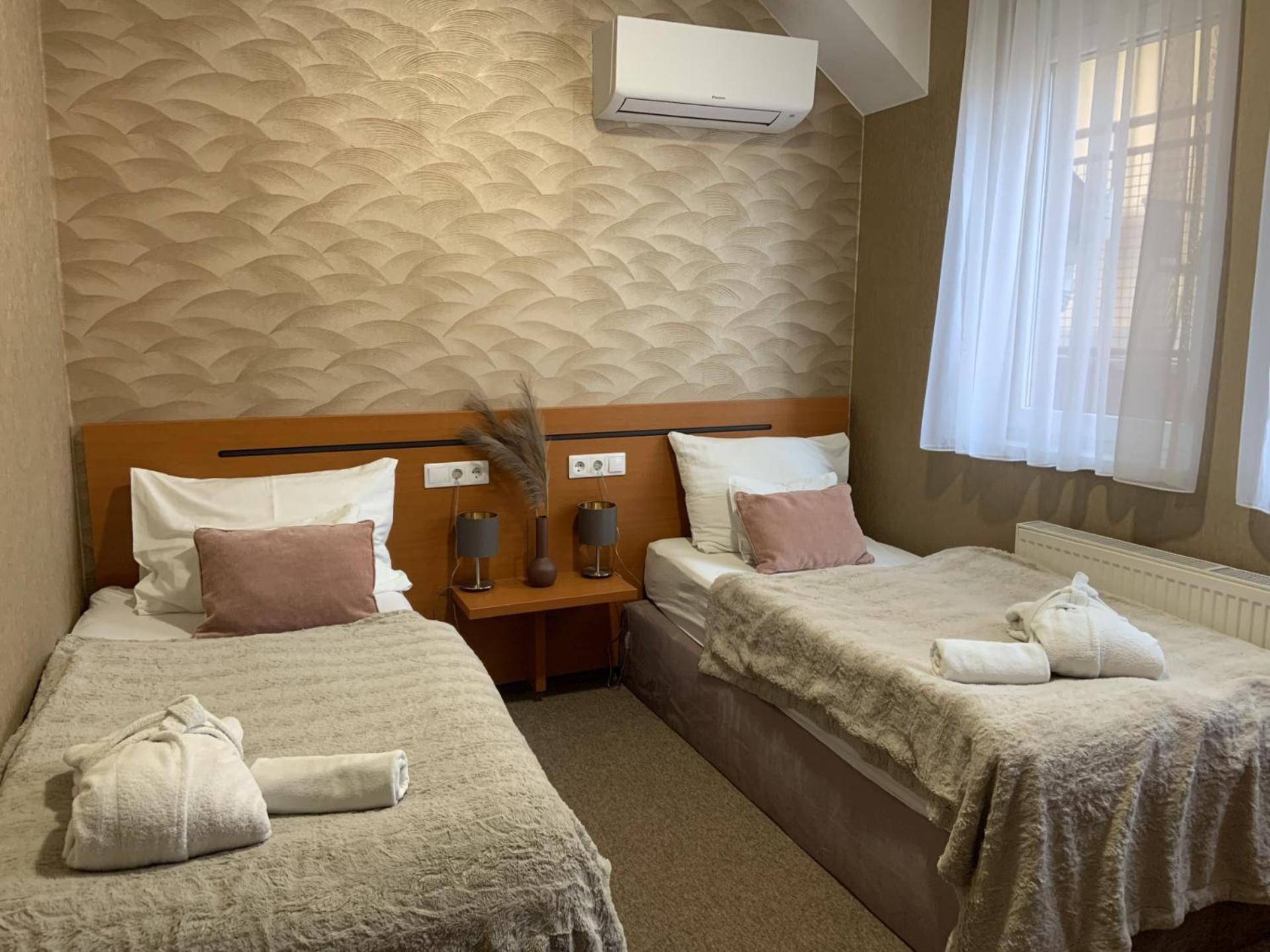 Tapioszecso Termal Hotel Vesta מראה חיצוני תמונה